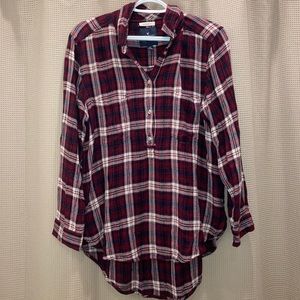 American Eagle red flannel boyfriend fit size M, good condition